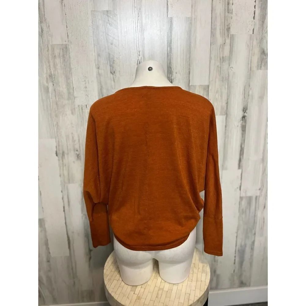 Sweater - Picture 3 of 4